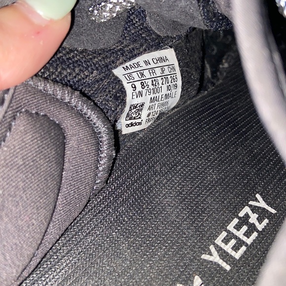 Black Reflective Yeezy’s Size 9. Worn a handful of times. No longer have box. - Picture 5 of 7